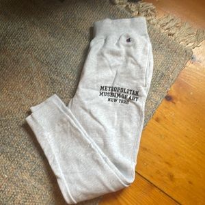 🥇champion 🥇 MOMA jogger sweatpants NWOT